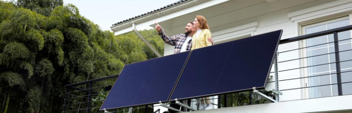 Warum entscheiden sich immer mehr Familien für Balkonsolaranlagen?